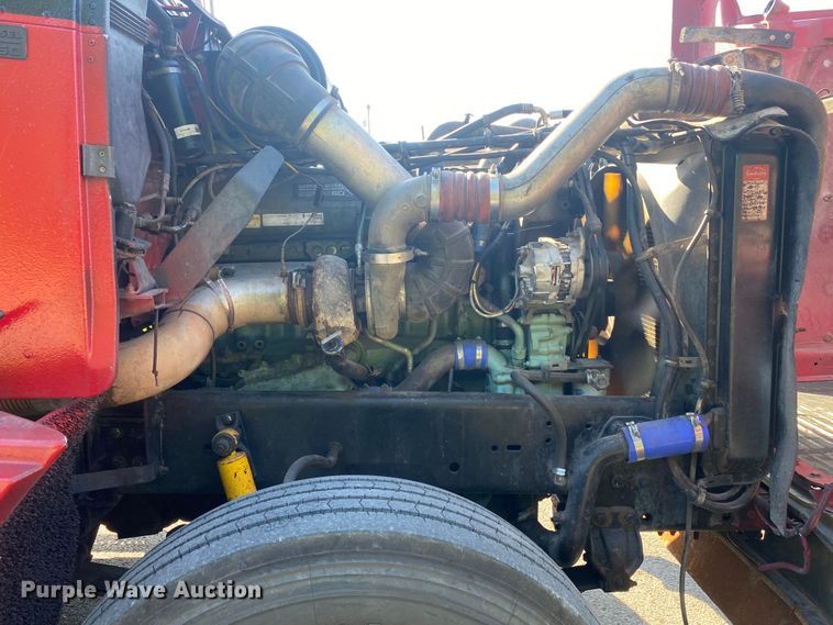 image for item DM4241 1994 Freightliner FLD  semi truck