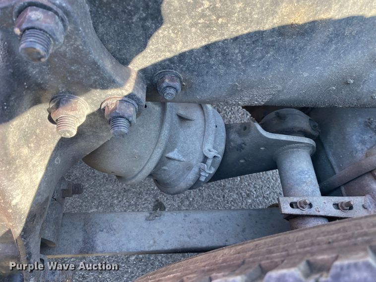 image for item DM4241 1994 Freightliner FLD  semi truck