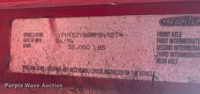 image for item DM4241 1994 Freightliner FLD  semi truck