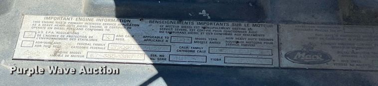 image for item DN5003 2003 Mack CH613  semi truck