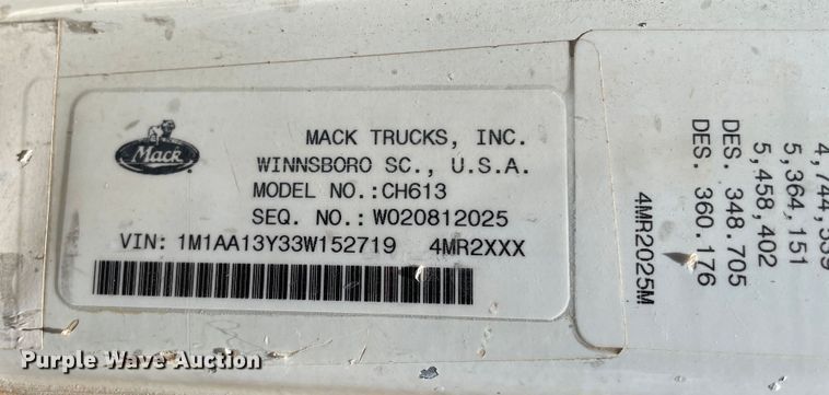image for item DN5003 2003 Mack CH613  semi truck