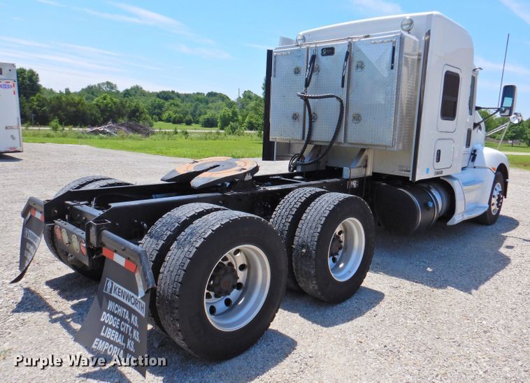 image for item DP4357 2012 Kenworth T660  semi truck