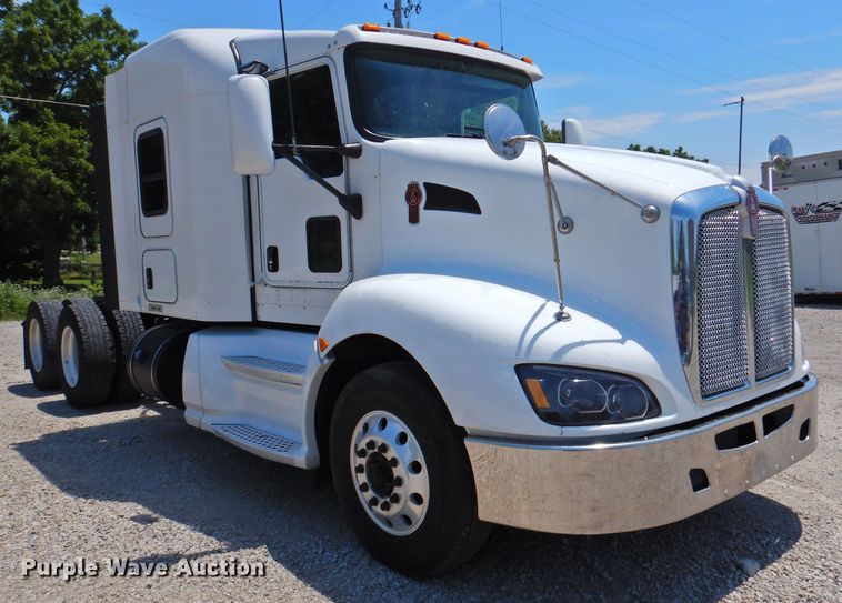 image for item DP4357 2012 Kenworth T660  semi truck