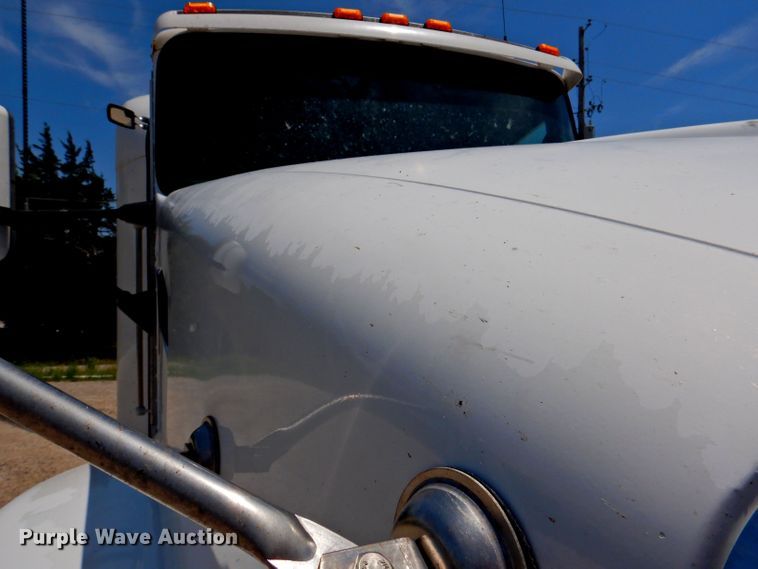 image for item DP4357 2012 Kenworth T660  semi truck