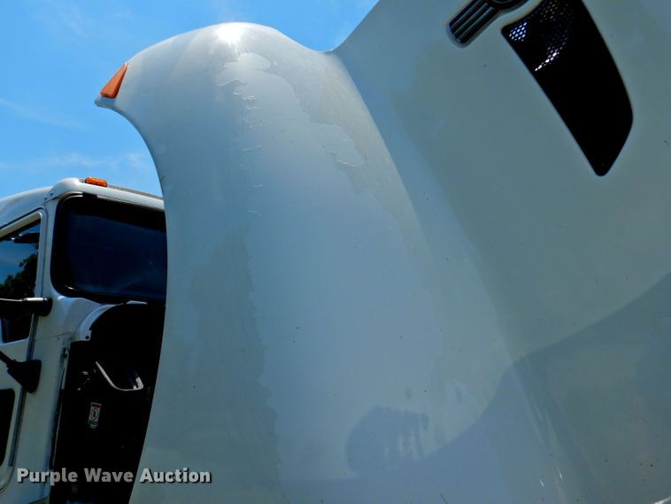 image for item DP4357 2012 Kenworth T660  semi truck