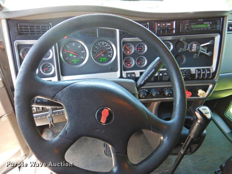 image for item DP4357 2012 Kenworth T660  semi truck