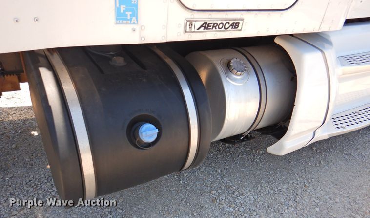 image for item DP4357 2012 Kenworth T660  semi truck