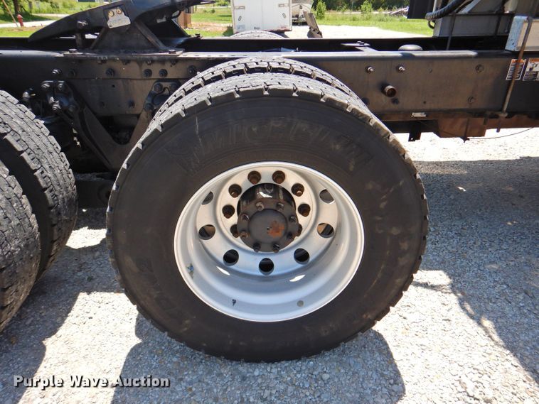 image for item DP4357 2012 Kenworth T660  semi truck