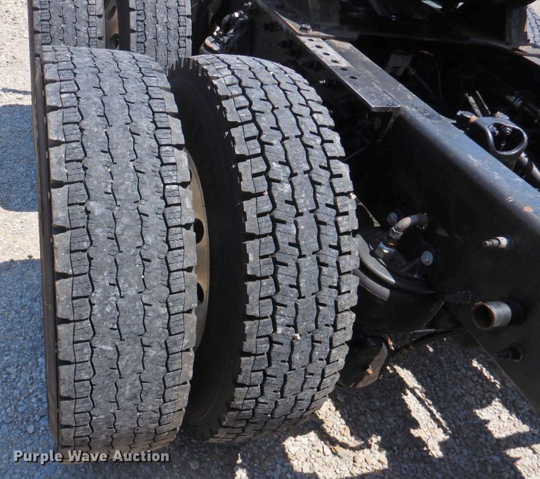 image for item DP4357 2012 Kenworth T660  semi truck