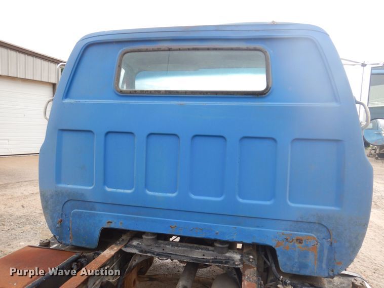 image for item DP5534 1987 GMC TopKick C7000  truck cab and chassis