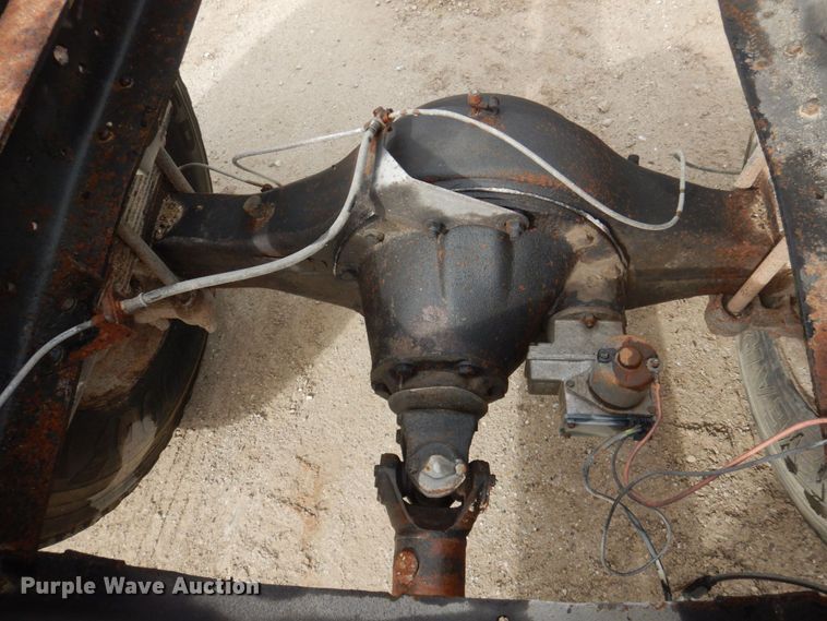 image for item DP5534 1987 GMC TopKick C7000  truck cab and chassis