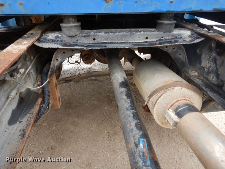 image for item DP5534 1987 GMC TopKick C7000  truck cab and chassis