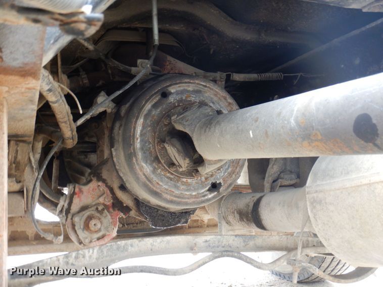 image for item DP5534 1987 GMC TopKick C7000  truck cab and chassis