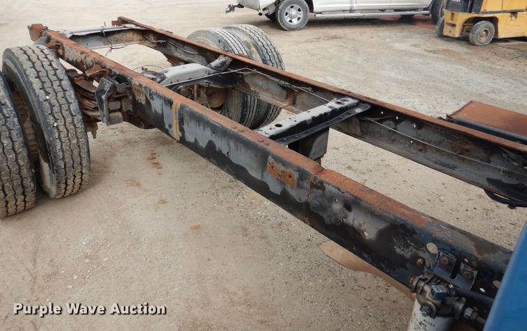 image for item DP5534 1987 GMC TopKick C7000  truck cab and chassis