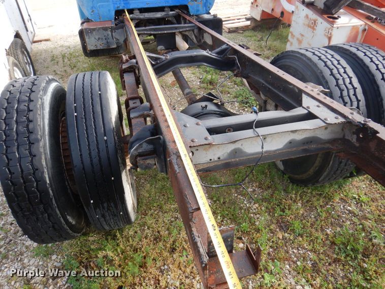 image for item DP5534 1987 GMC TopKick C7000  truck cab and chassis