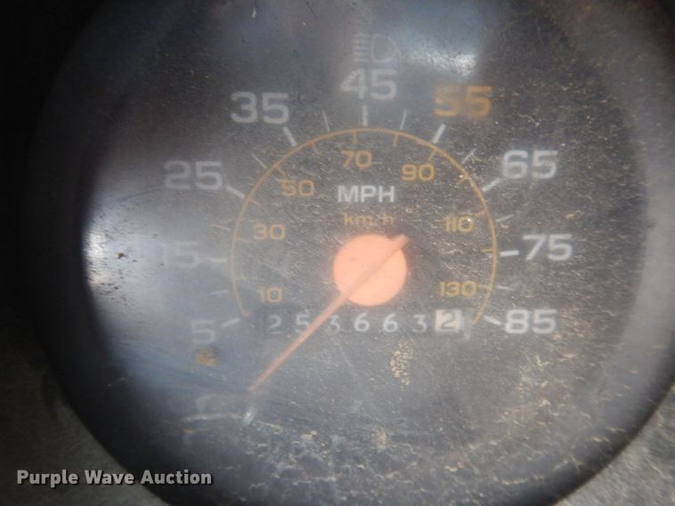 image for item DP5534 1987 GMC TopKick C7000  truck cab and chassis