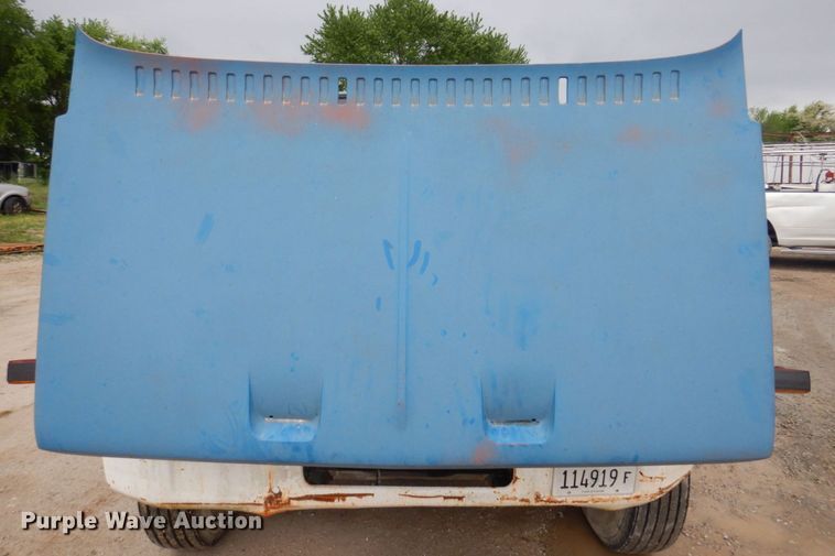 image for item DP5534 1987 GMC TopKick C7000  truck cab and chassis