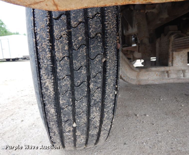 image for item DP5534 1987 GMC TopKick C7000  truck cab and chassis