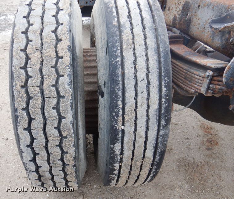 image for item DP5534 1987 GMC TopKick C7000  truck cab and chassis