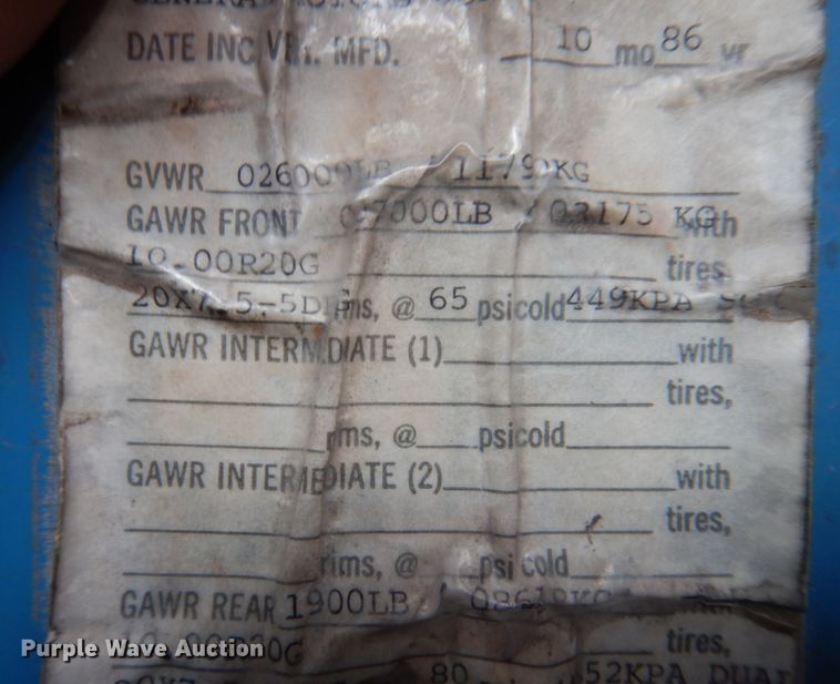 image for item DP5534 1987 GMC TopKick C7000  truck cab and chassis