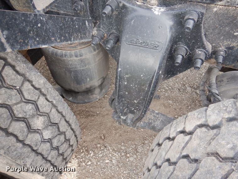 image for item DP5612 2015 Freightliner Cascadia  semi truck