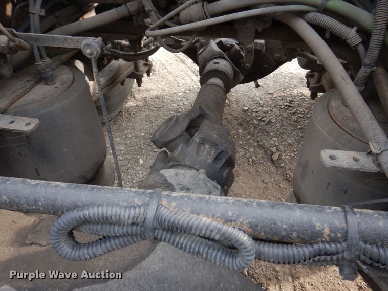 image for item DP5612 2015 Freightliner Cascadia  semi truck