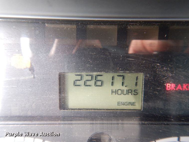 image for item DP5612 2015 Freightliner Cascadia  semi truck