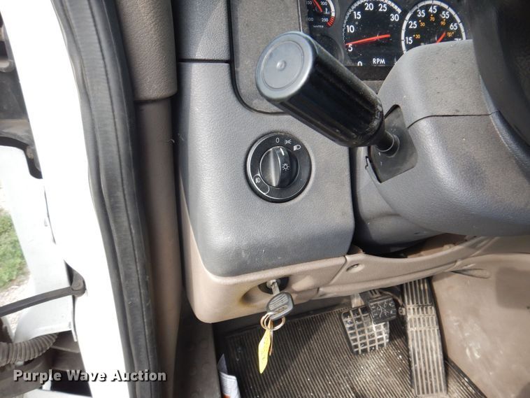 image for item DP5612 2015 Freightliner Cascadia  semi truck