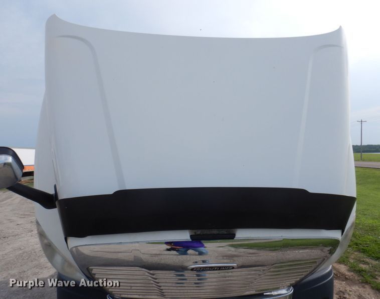 image for item DP5612 2015 Freightliner Cascadia  semi truck