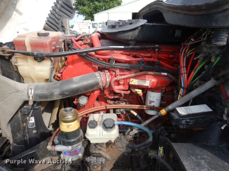 image for item DP5612 2015 Freightliner Cascadia  semi truck