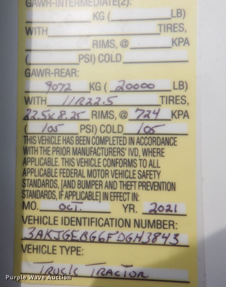 image for item DP5612 2015 Freightliner Cascadia  semi truck