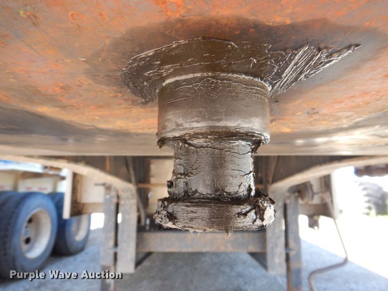 image for item DP5623 2006 Transcraft Eagle W2  drop deck trailer