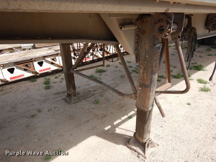 image for item DR1222 1996 Ravens 1448A66  flatbed trailer