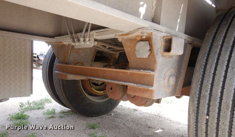 image for item DR1222 1996 Ravens 1448A66  flatbed trailer