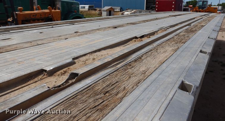 image for item DR1222 1996 Ravens 1448A66  flatbed trailer