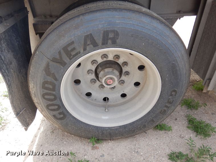 image for item DR1222 1996 Ravens 1448A66  flatbed trailer