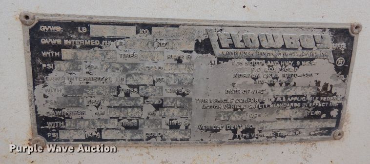 image for item DR1233 2002 Flowboy BD24  bottom dump trailer