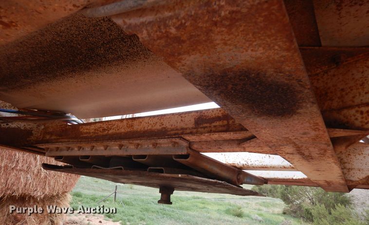 image for item DR1235 1985 Spartan 301-B  bottom dump trailer