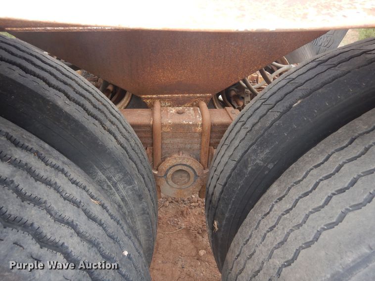 image for item DR1235 1985 Spartan 301-B  bottom dump trailer