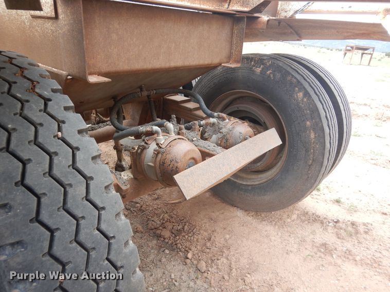 image for item DR1235 1985 Spartan 301-B  bottom dump trailer