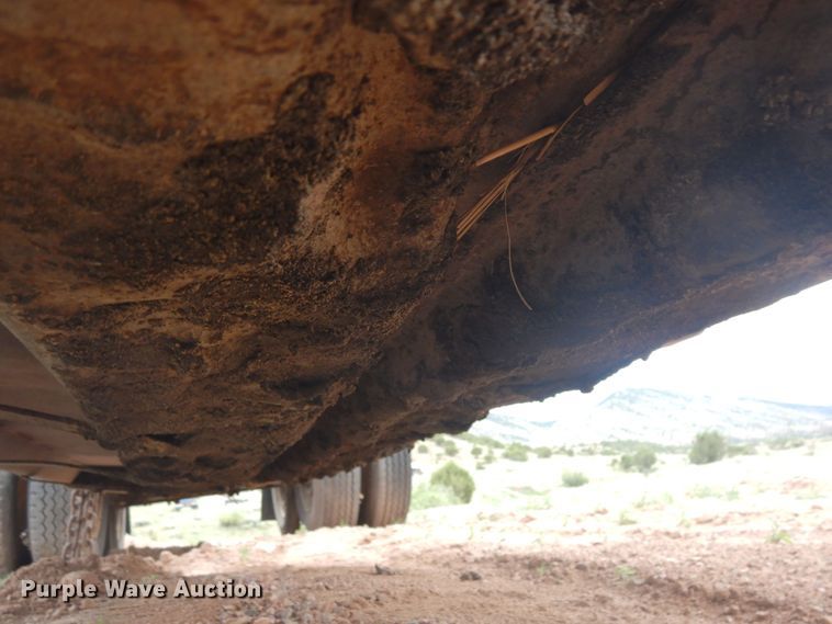 image for item DR1235 1985 Spartan 301-B  bottom dump trailer