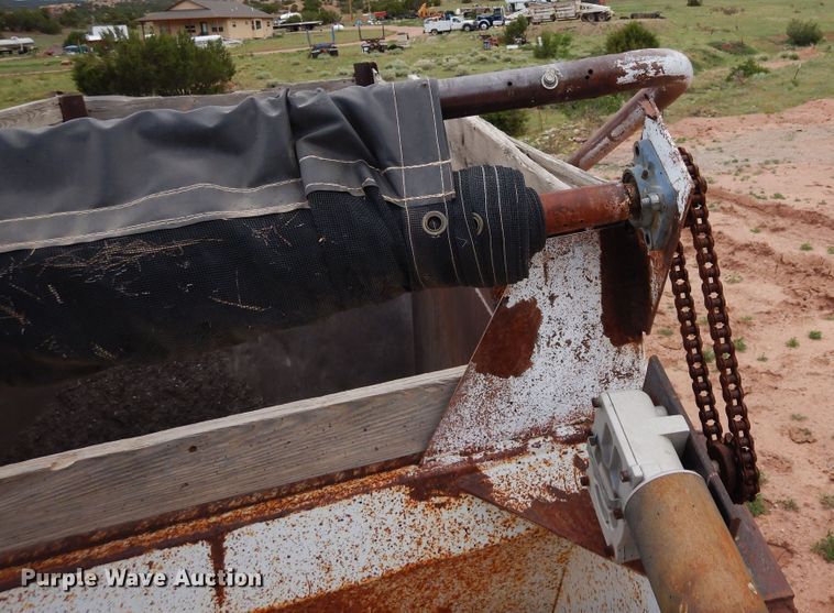 image for item DR1235 1985 Spartan 301-B  bottom dump trailer