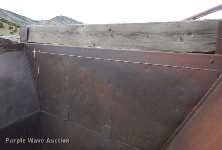 image for item DR1235 1985 Spartan 301-B  bottom dump trailer