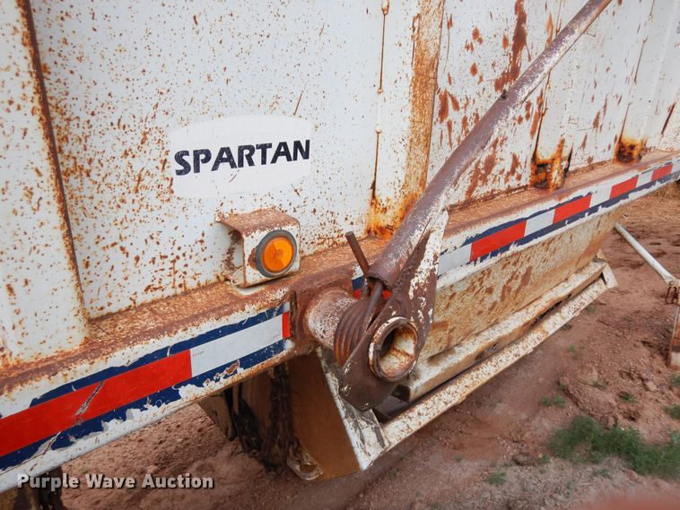 image for item DR1235 1985 Spartan 301-B  bottom dump trailer