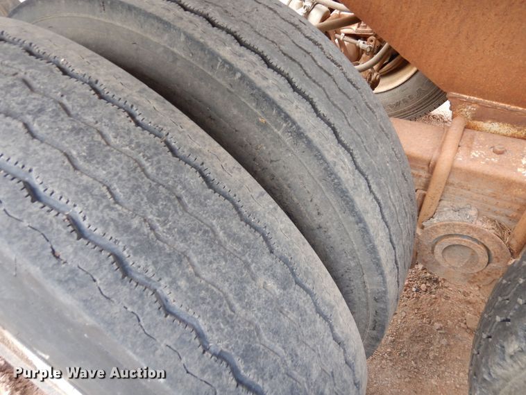 image for item DR1235 1985 Spartan 301-B  bottom dump trailer