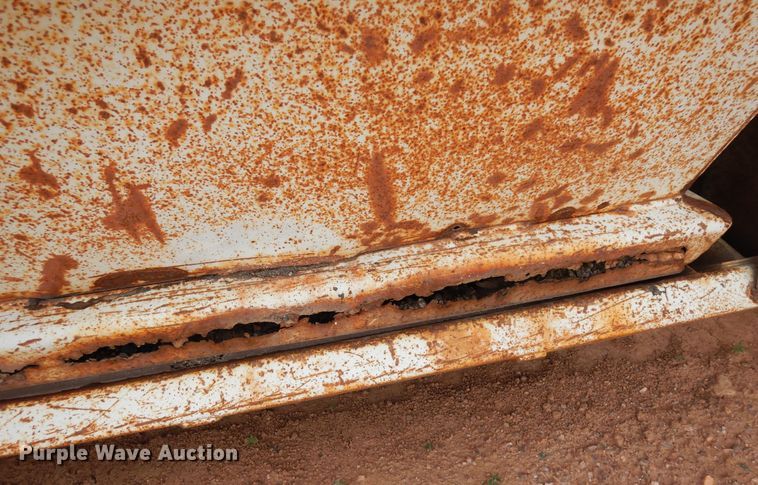 image for item DR1235 1985 Spartan 301-B  bottom dump trailer