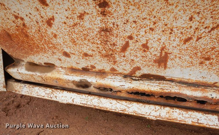 image for item DR1235 1985 Spartan 301-B  bottom dump trailer