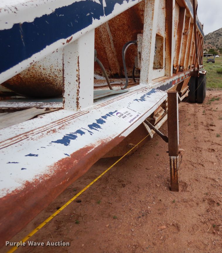 image for item DR1235 1985 Spartan 301-B  bottom dump trailer