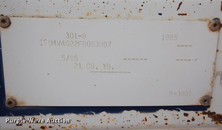 image for item DR1235 1985 Spartan 301-B  bottom dump trailer