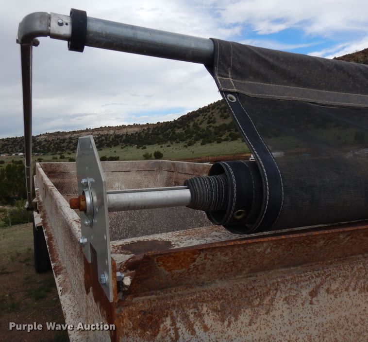 image for item DR1236 2002 Flowboy BD24  bottom dump trailer